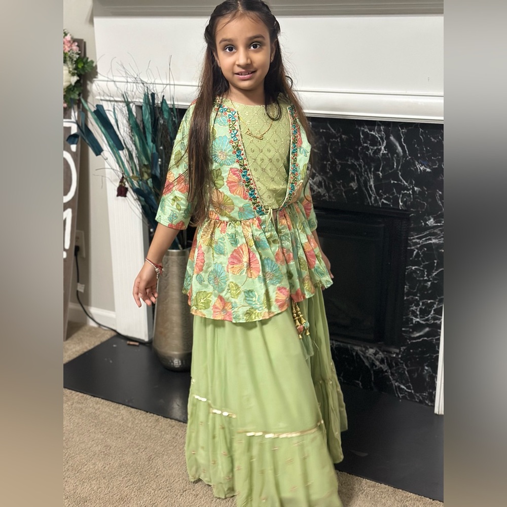 3 piece beautiful Indian dress , perfect for 8-9 year old girl